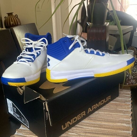 NWOT Lockdown 2 Under Armour sneakers size 11 - Picture 1 of 6
